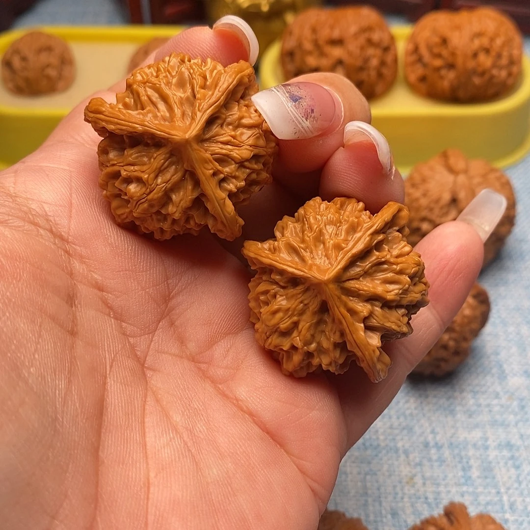 文玩核桃把件毕业三棱37尺全品