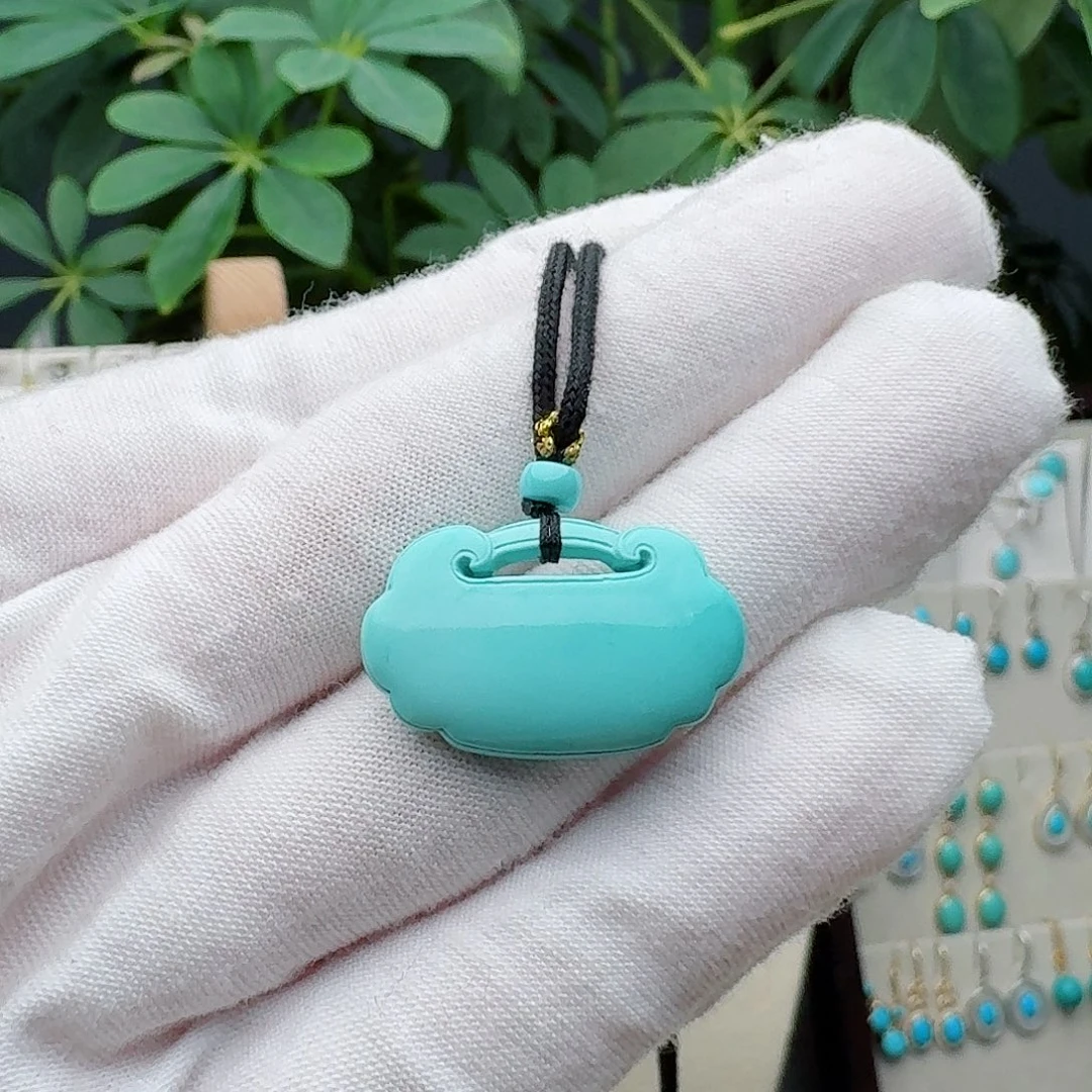 绿松石未镶嵌颈饰吊坠