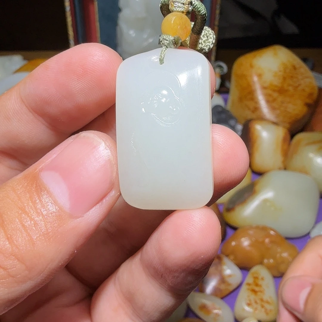 颈饰未镶嵌和田玉