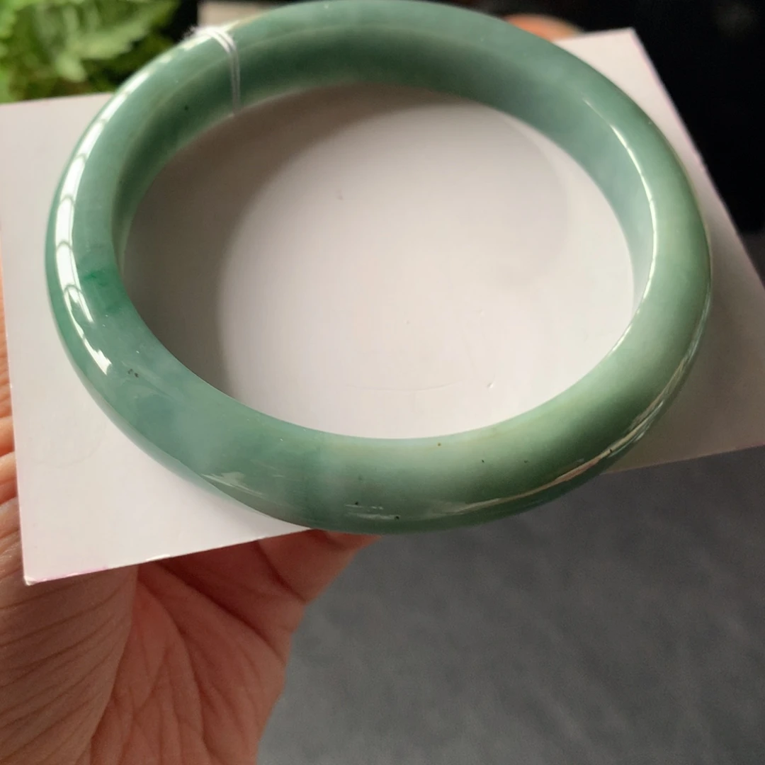 翡翠未镶嵌手镯8号63.6-11.1-8.4