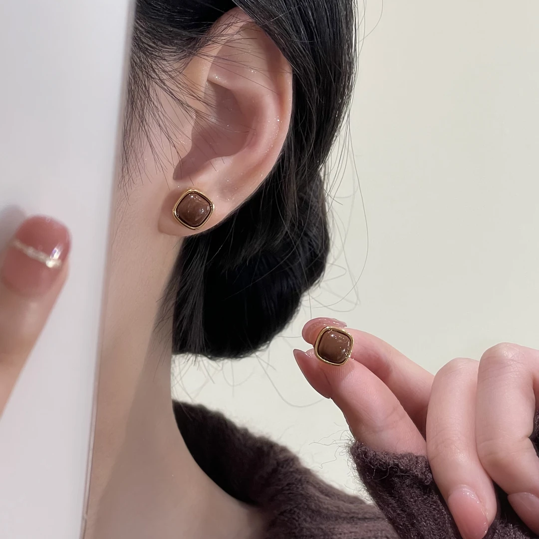 韩芸汐 A-70 菱形小耳钉美拉德色系轻奢百搭耳饰