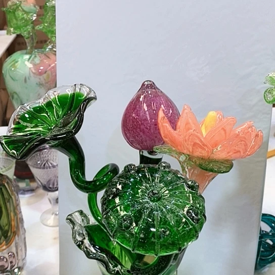 琉璃花瓶高45厘米宽12厘米