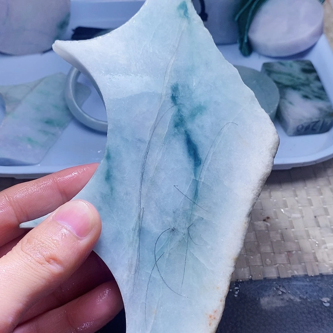 翡翠未镶嵌颈饰558