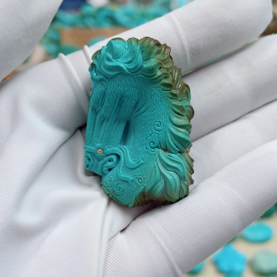 旧***、绿松石未镶嵌珠宝奇石