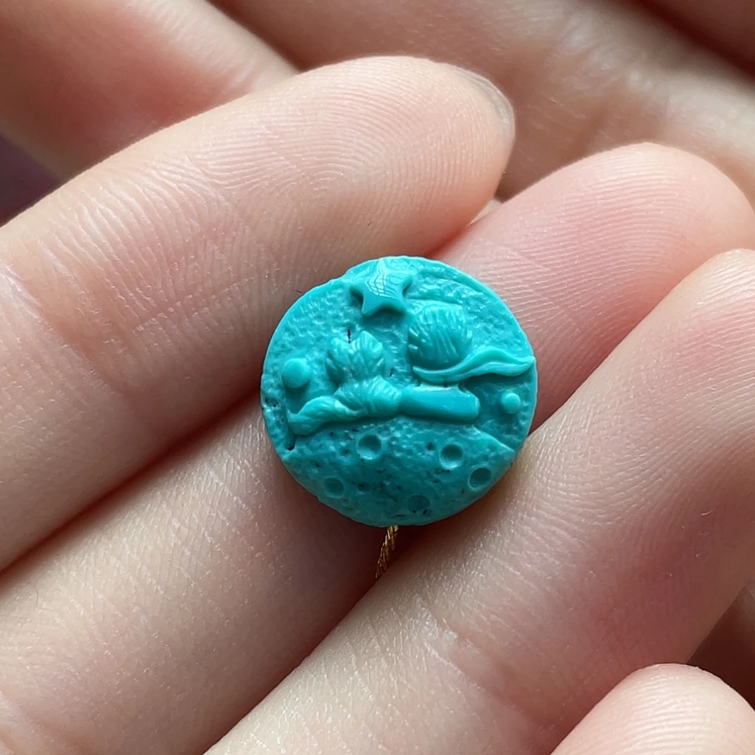 绿松石未镶嵌颈饰