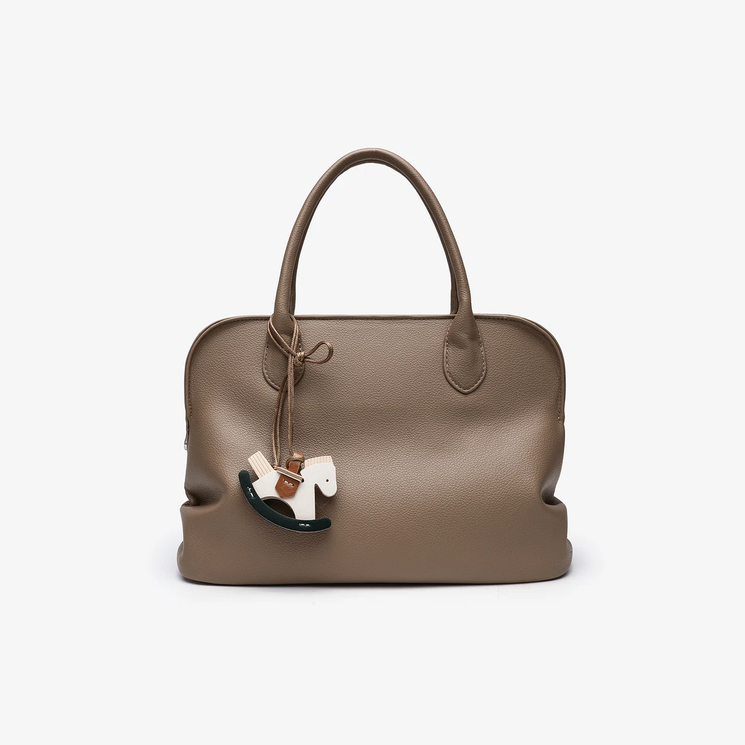 卡尔 蔻斯极简风大容量手提贝壳包