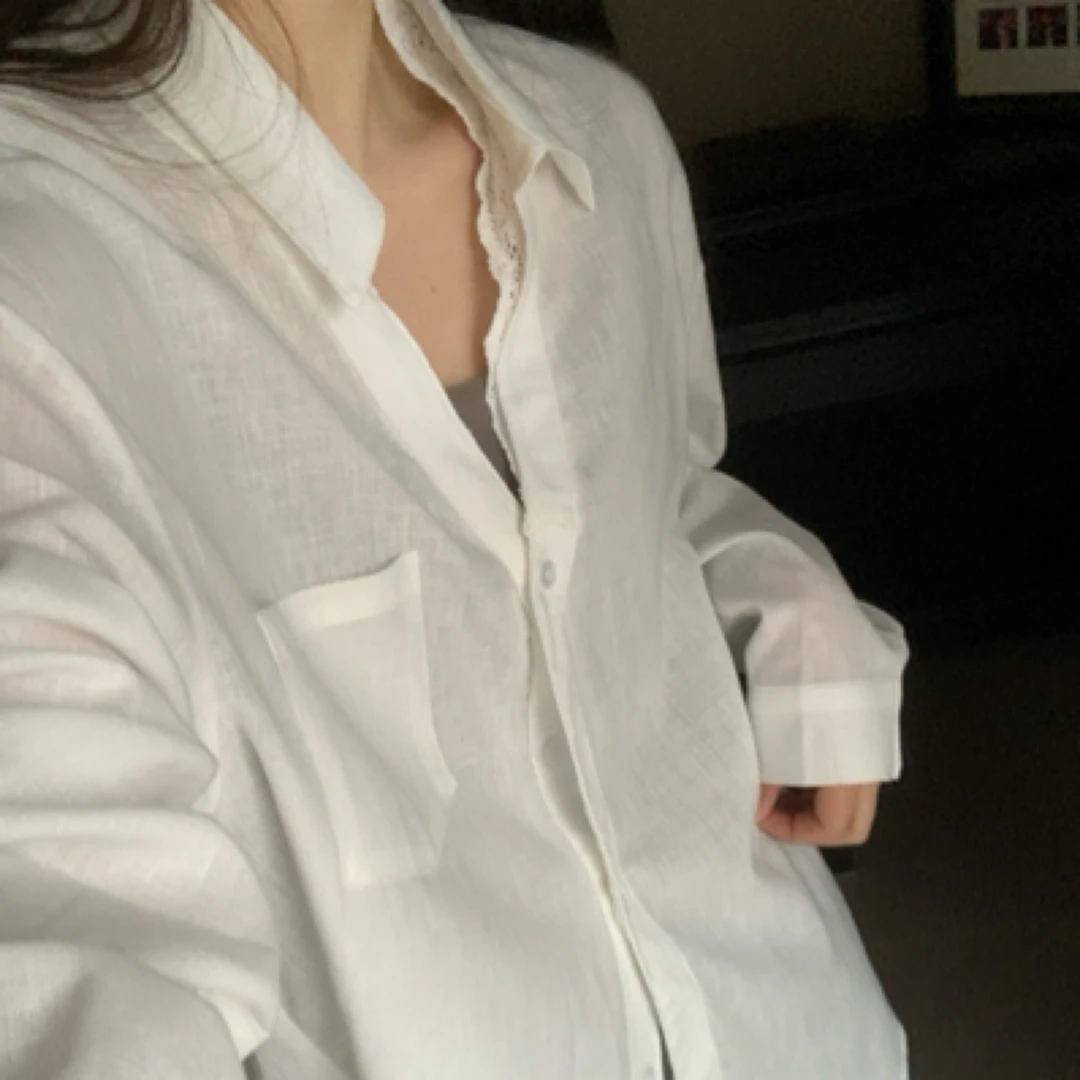 v领蕾丝拼接苎麻衬衫2025