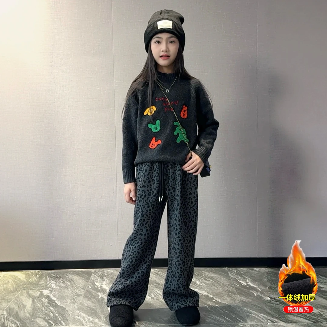 女童秋冬新款韩系卡通毛巾绣毛衣潮酷时尚加绒豹纹裤两件套