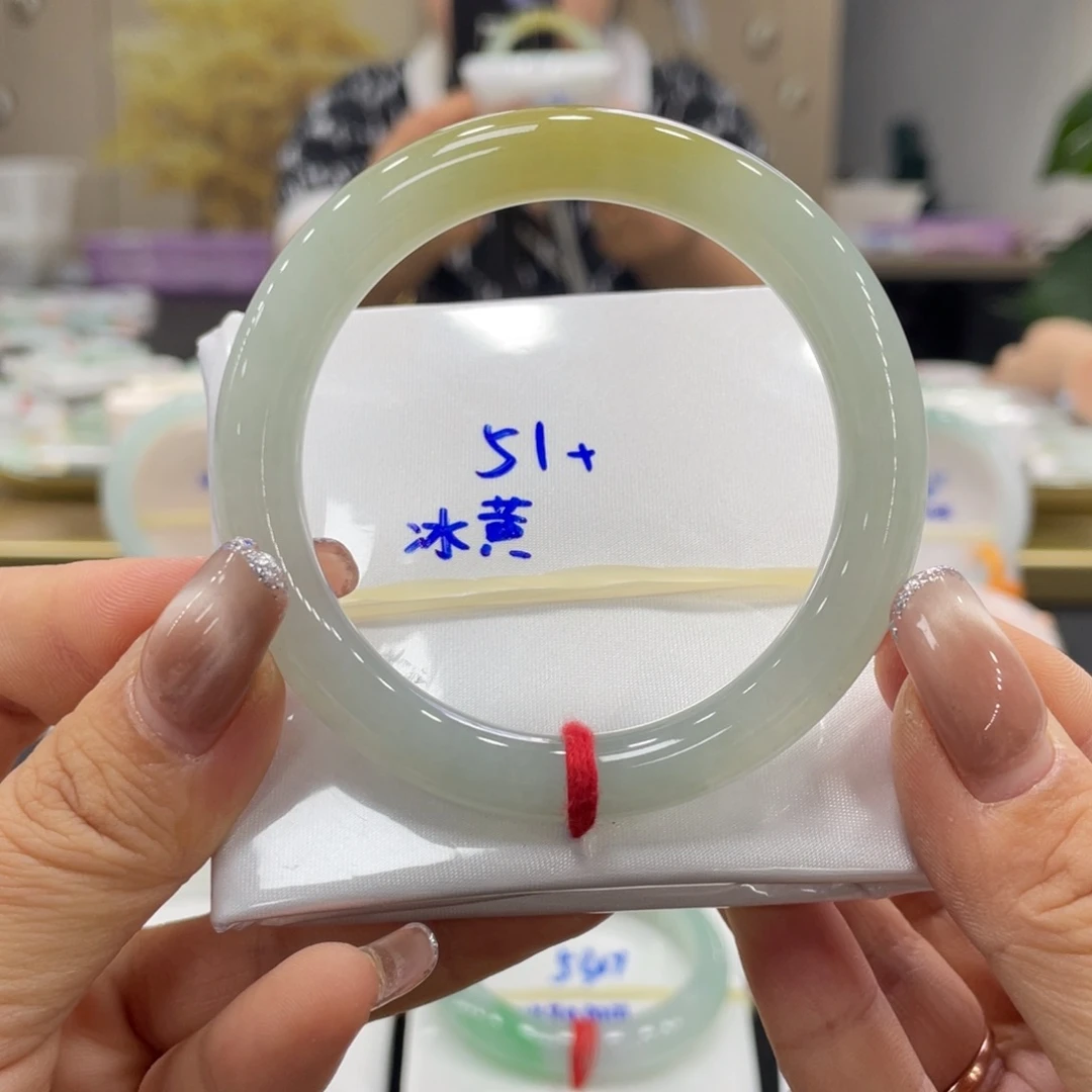 未镶嵌手镯翡翠翡翠