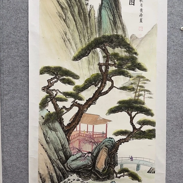 国画花鸟等图案为一体而得