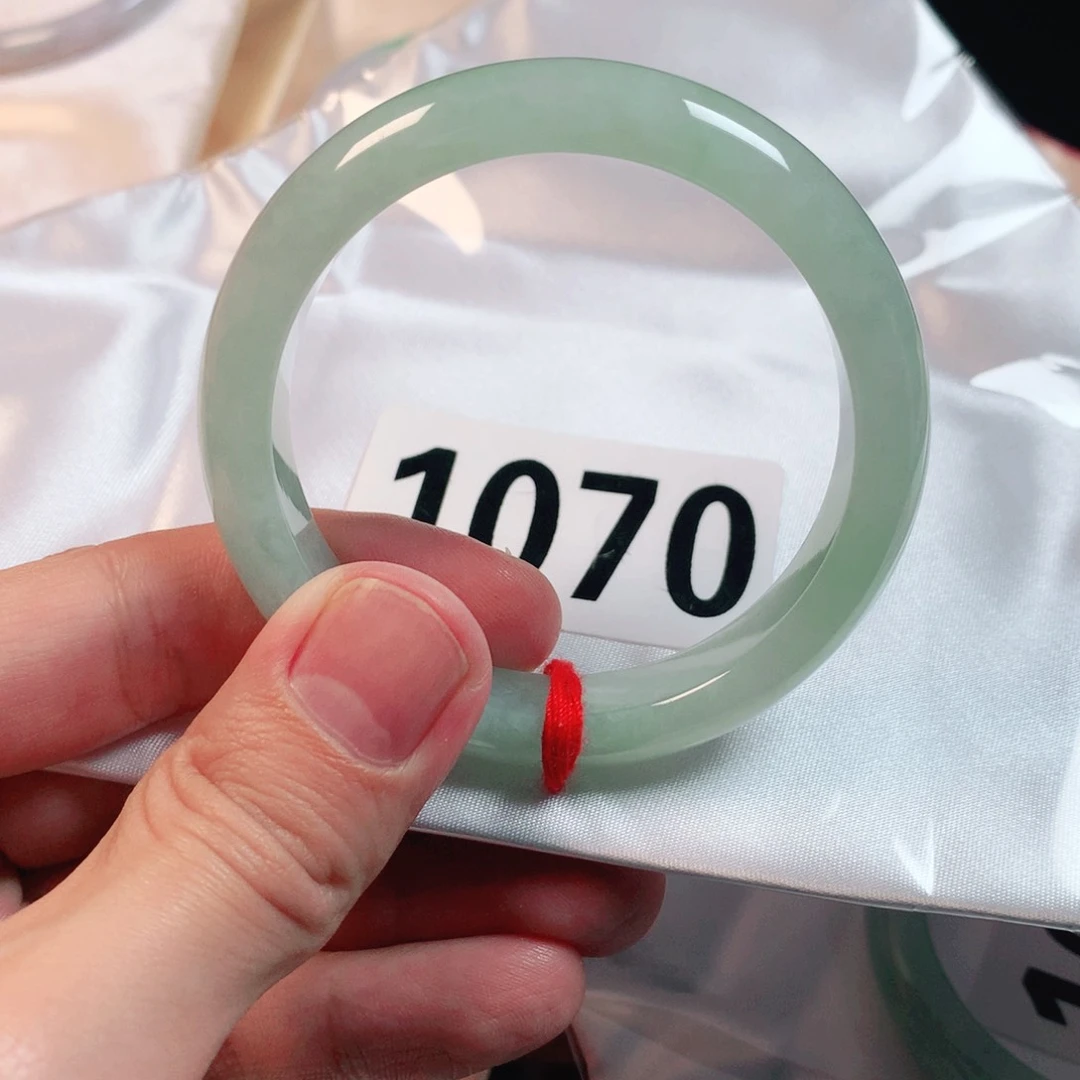 翡翠手镯未镶嵌翡翠手镯1070