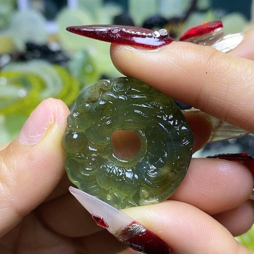 【闪购商品】蛇纹石玉颈饰未镶嵌