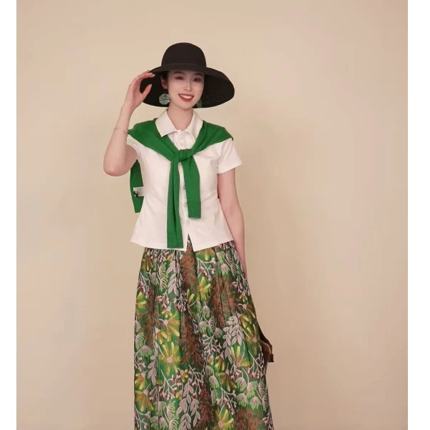 小井定制私服。。【晴天莓莓】2025新款夏季短袖修身减龄款J25W001