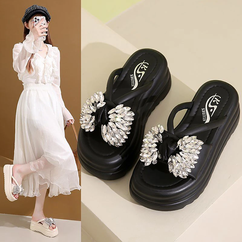 水钻蝴蝶结凉拖鞋女夏季外穿2025年新款高级感增高百搭厚底一字拖