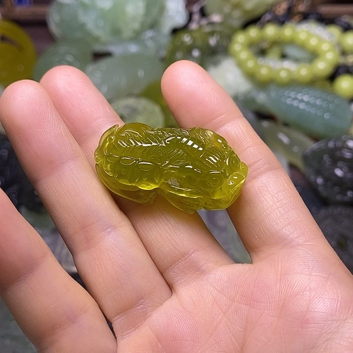 岫玉未镶嵌岫玉挂件