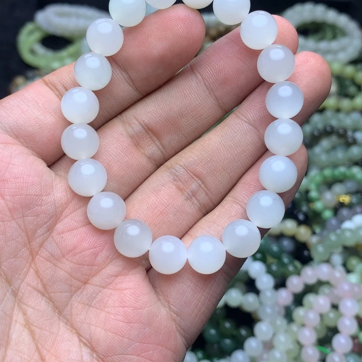 和田玉未镶嵌手串