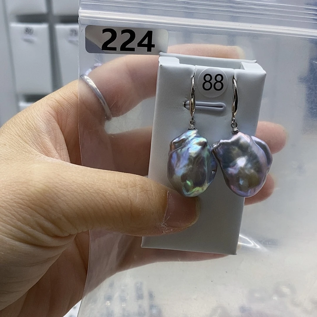 颈饰合金淡水珍珠