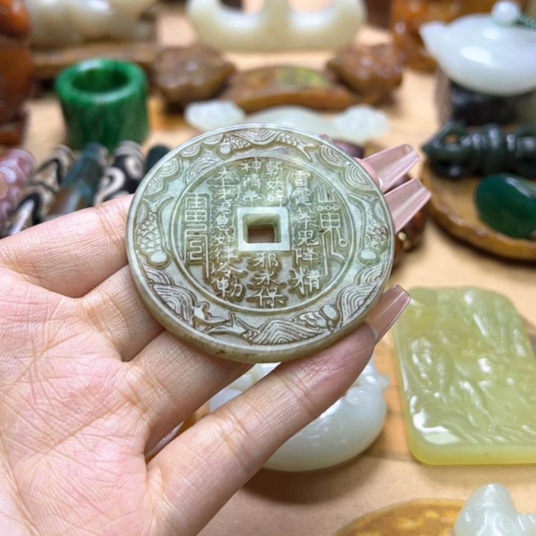 【闪购商品】蛇纹石玉颈饰未镶嵌