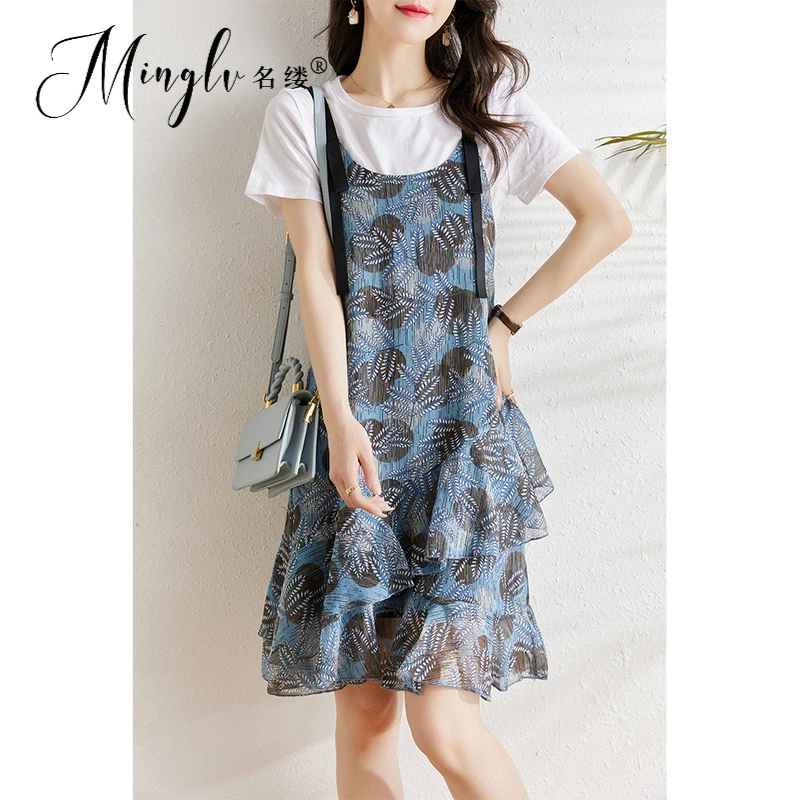 两件套高端连衣裙女2025夏季新款宽松显瘦时尚减龄碎花吊带裙套装