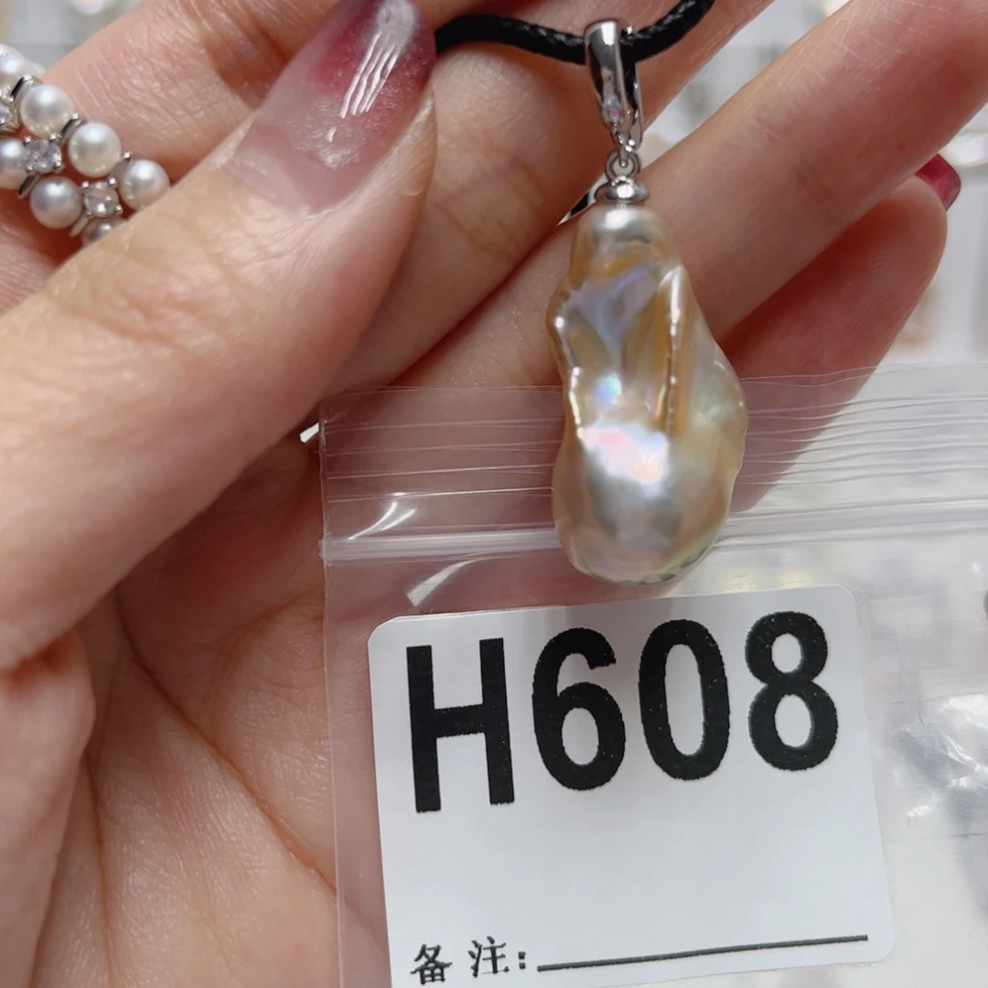 未镶嵌颈饰淡水珍珠