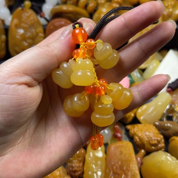 石英质玉未镶嵌吊坠(不含链)抖**尘