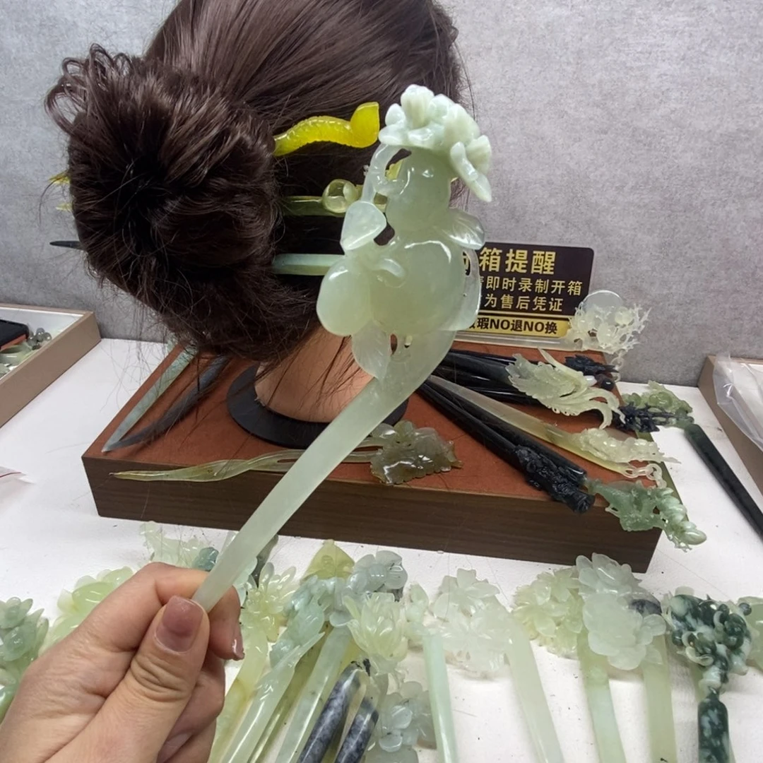 蛇纹石玉未镶嵌发饰