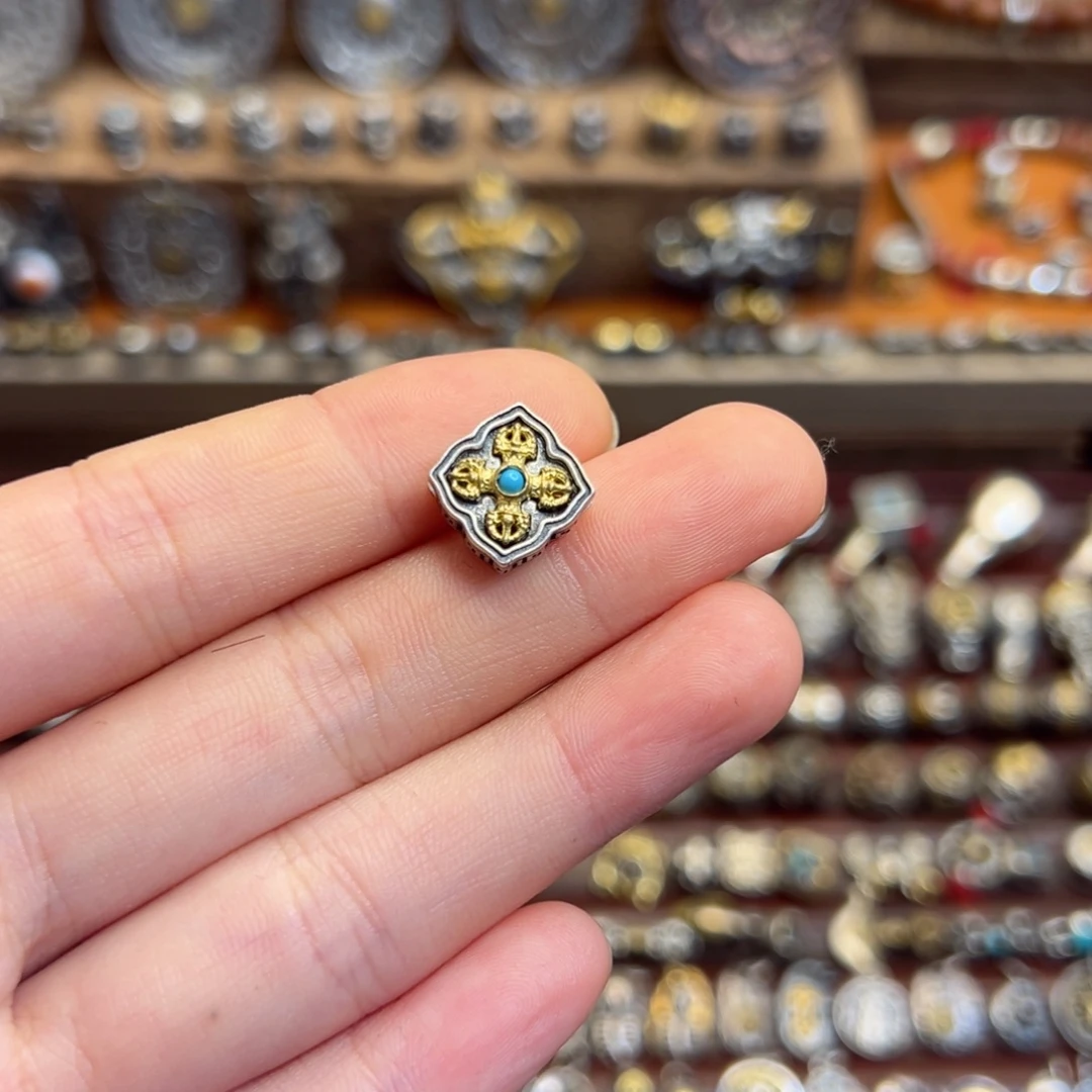 玻璃足银搭配示范