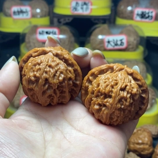文玩核桃把件夏***水白狮子