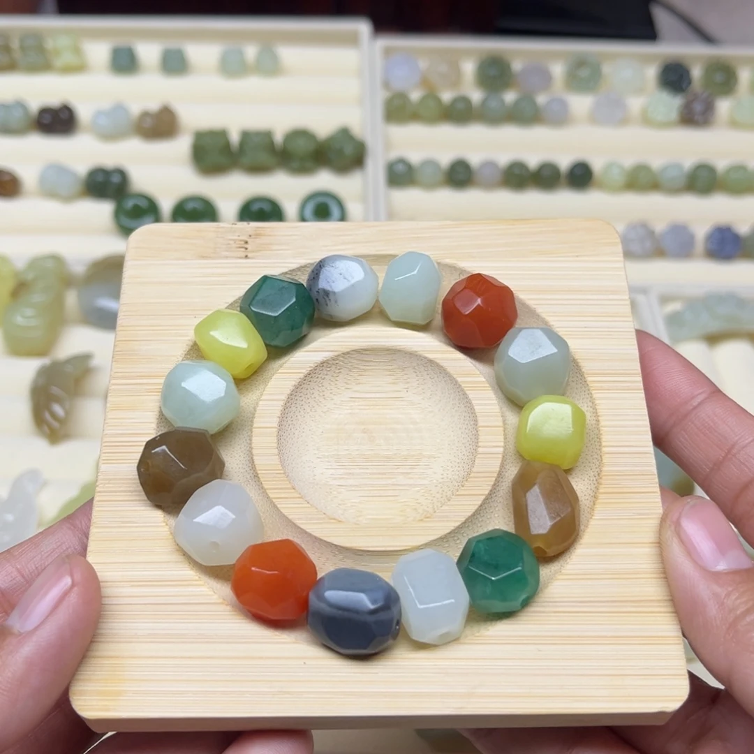 L***李和田玉未镶嵌珠宝半成品