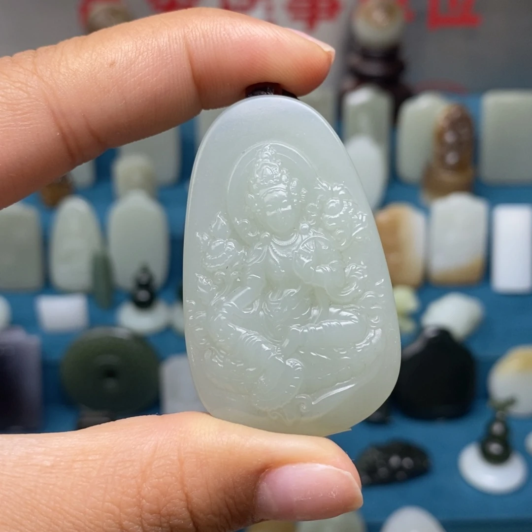 颈饰未镶嵌和田玉