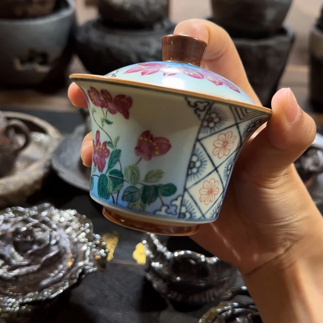 景德镇手作器皿了