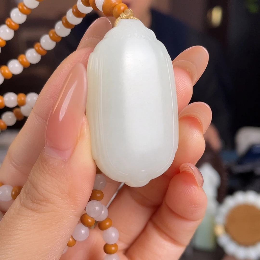 和田玉未镶嵌颈饰定制发货