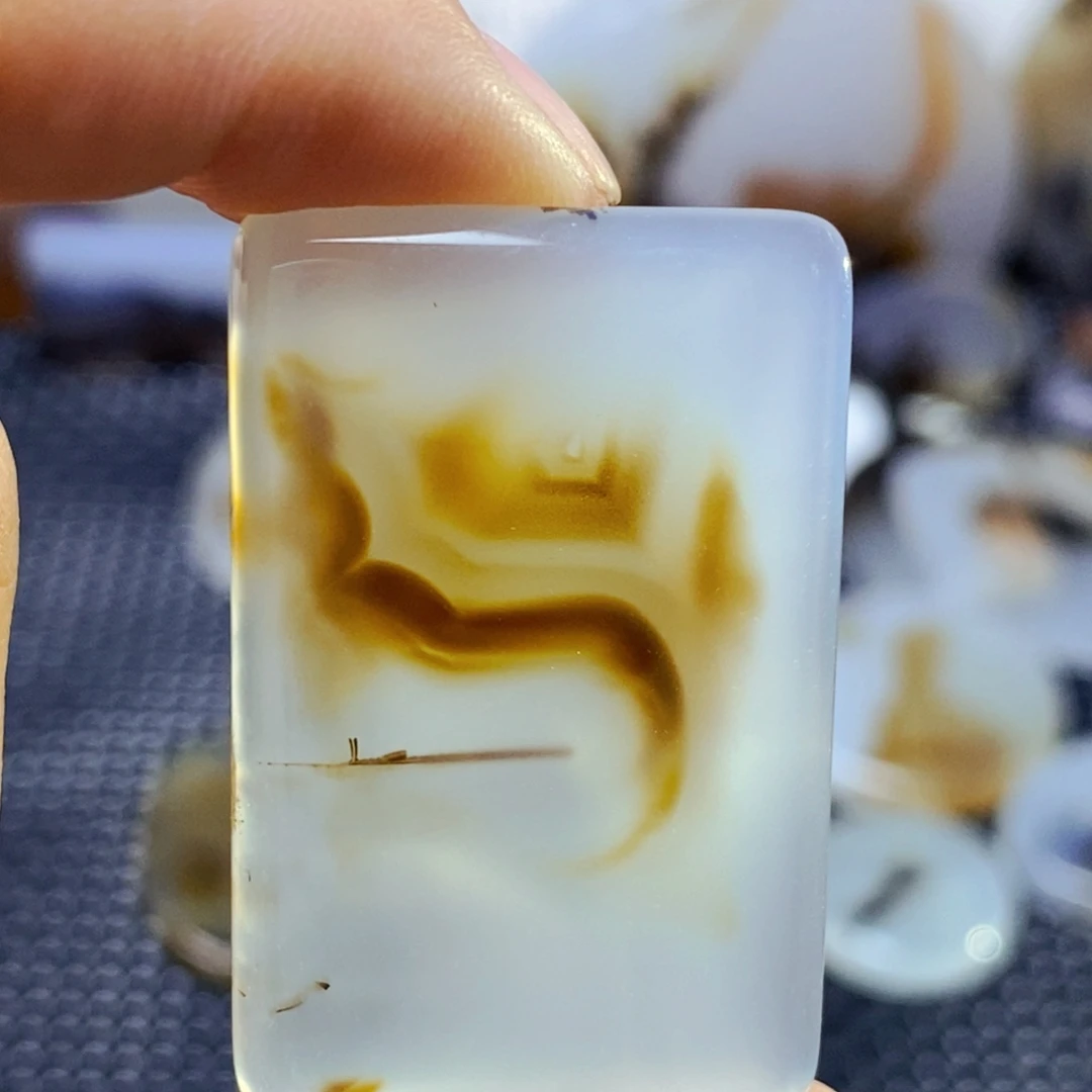 未镶嵌玛瑙/玉髓珠宝奇石