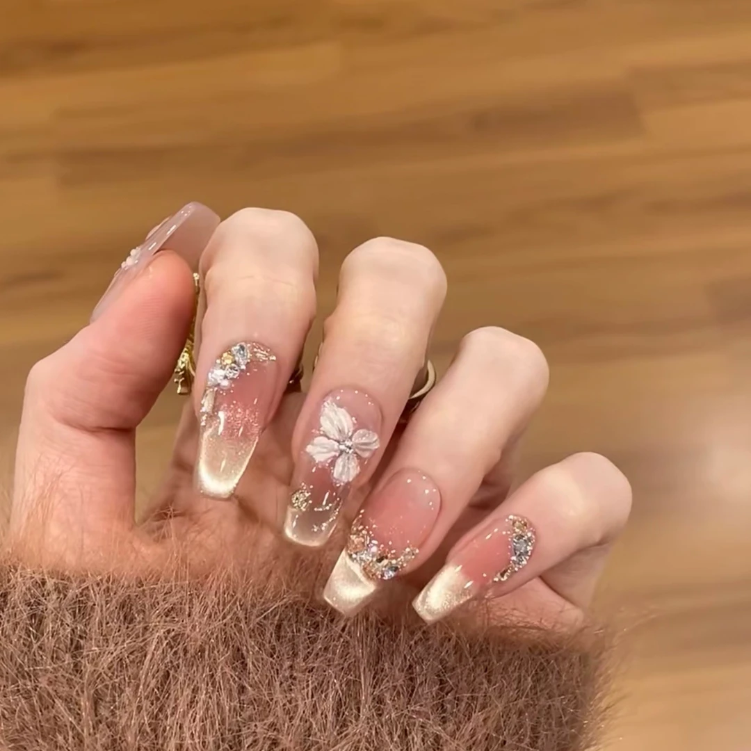 T花瓣月影 （锆石版）手工拆卸式花瓣猫眼腮红美甲 纯手工穿戴甲