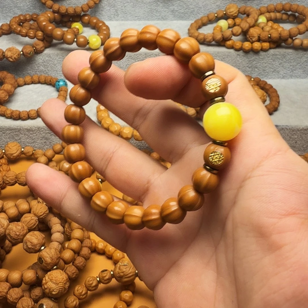 猴头核桃手串鲨鱼背