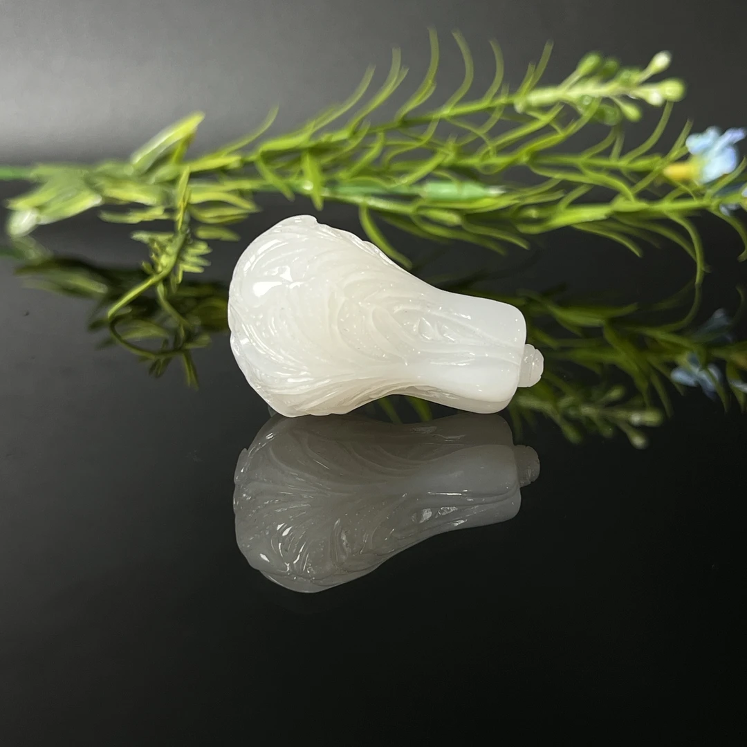 1221GC6624和田玉挂件