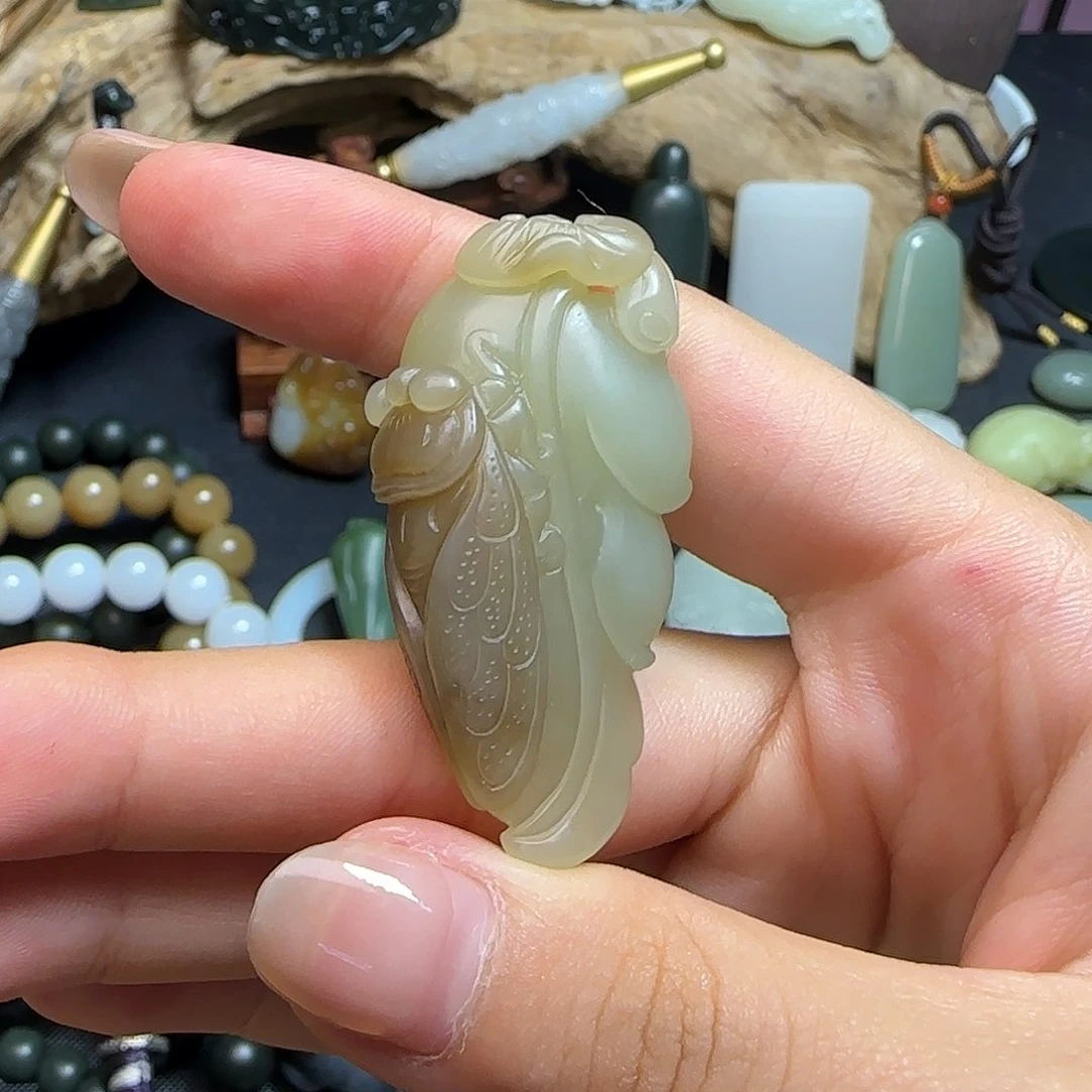 南红玛瑙未镶嵌颈饰