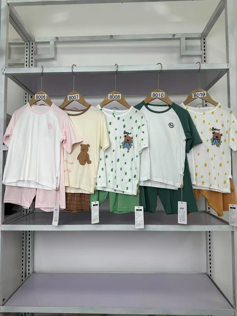 儿童卡通可爱夏季短袖套装