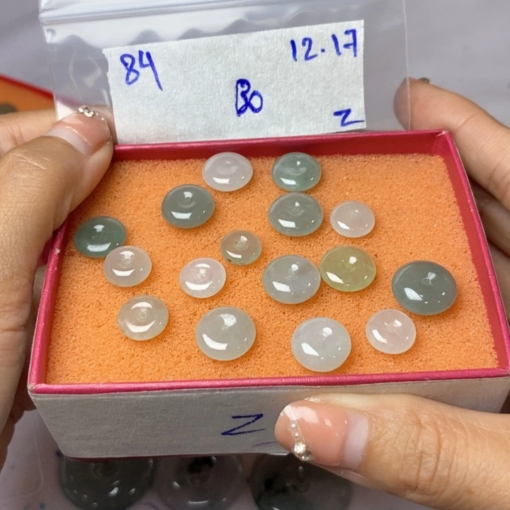 黑***鹅定制翡翠未镶嵌不退