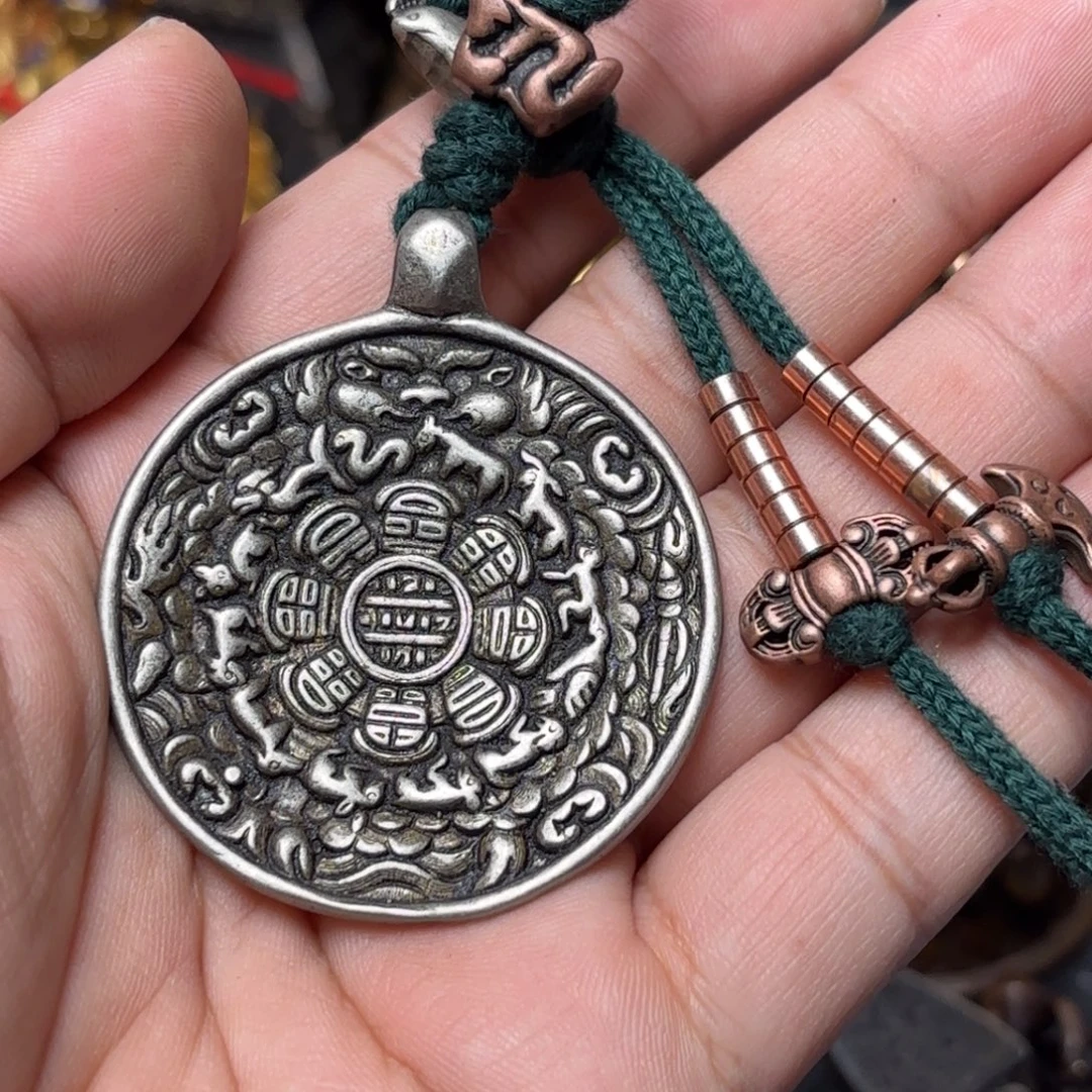铜星月菩提挂件菩提
