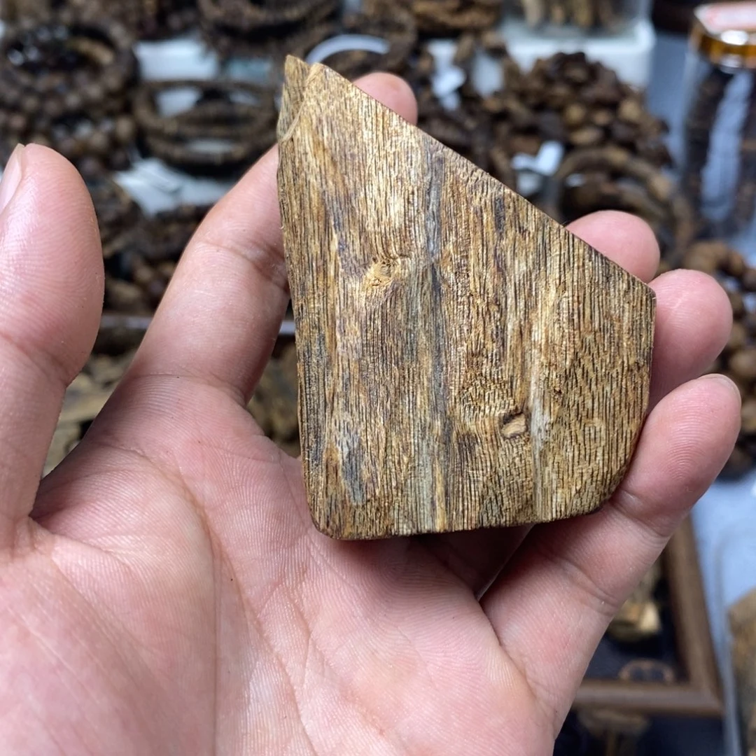 沉香沉香碎屑24.4克