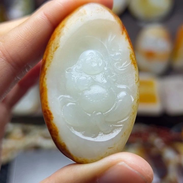 和田玉未镶嵌颈饰