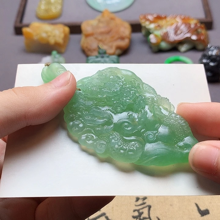 未镶嵌定制翡翠泪**a