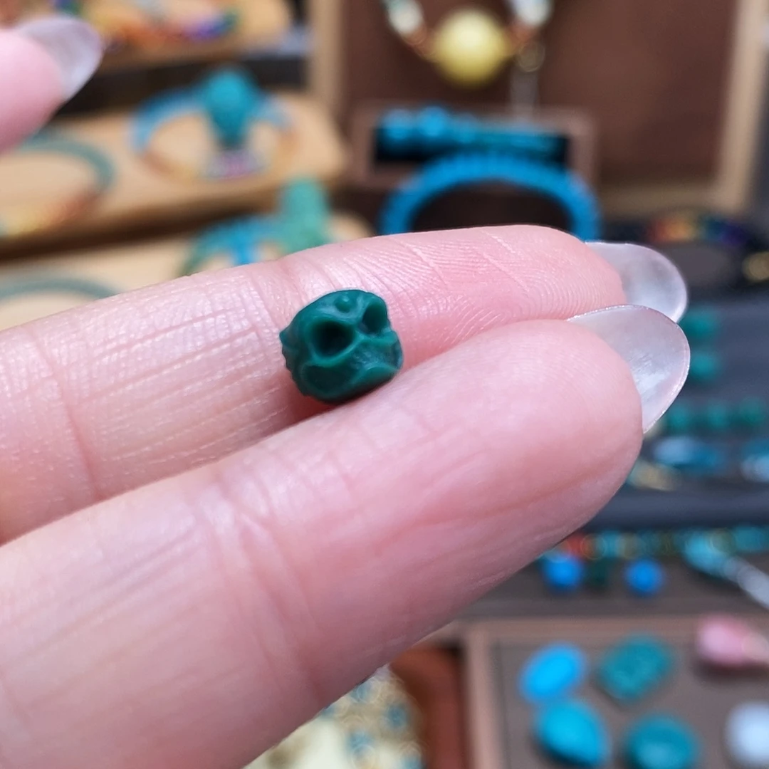 绿松石未镶嵌珠宝奇石