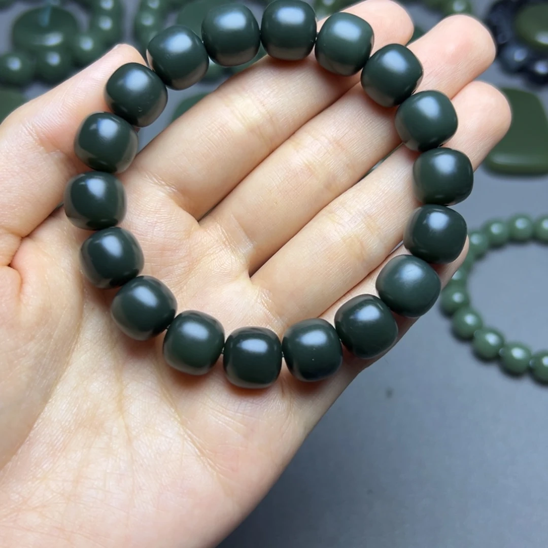 和田玉未镶嵌手链沙枣青12