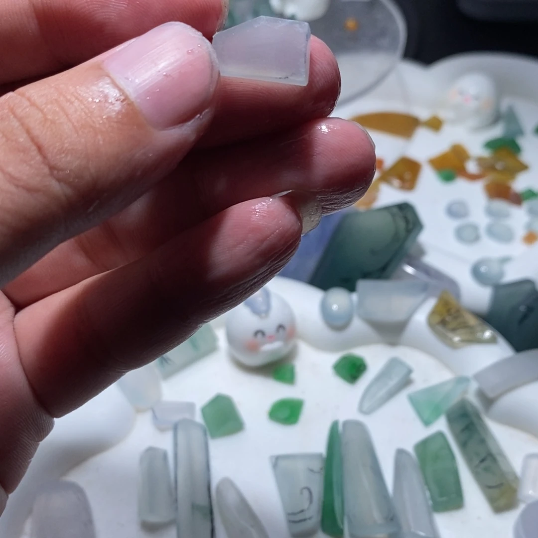 定制翡翠未镶嵌葫芦蛋面料