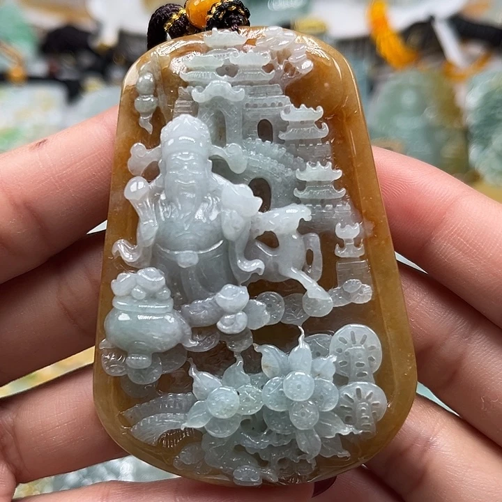 翡翠未镶嵌颈饰财神