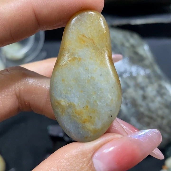 未镶嵌和田玉（糖玉）挂件