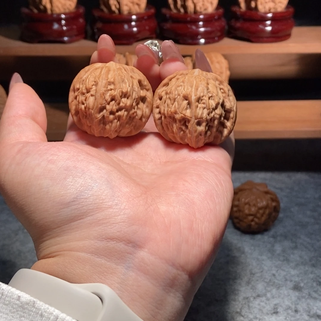 万***里其他核桃38房山一代正磨全品白茬