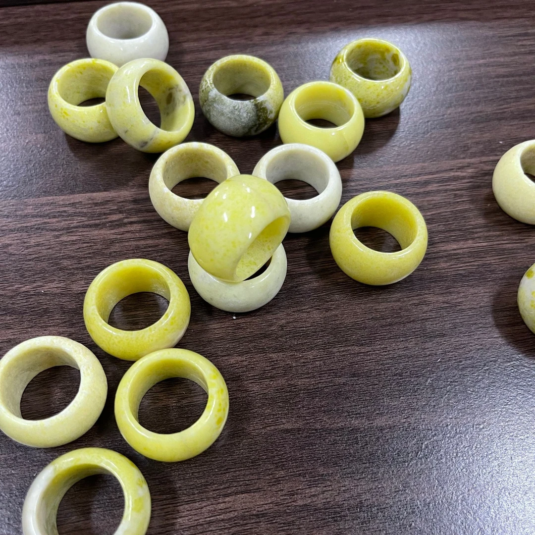 非金属莫桑石戒指 WX504复古时尚百搭戒指（黄绿色）